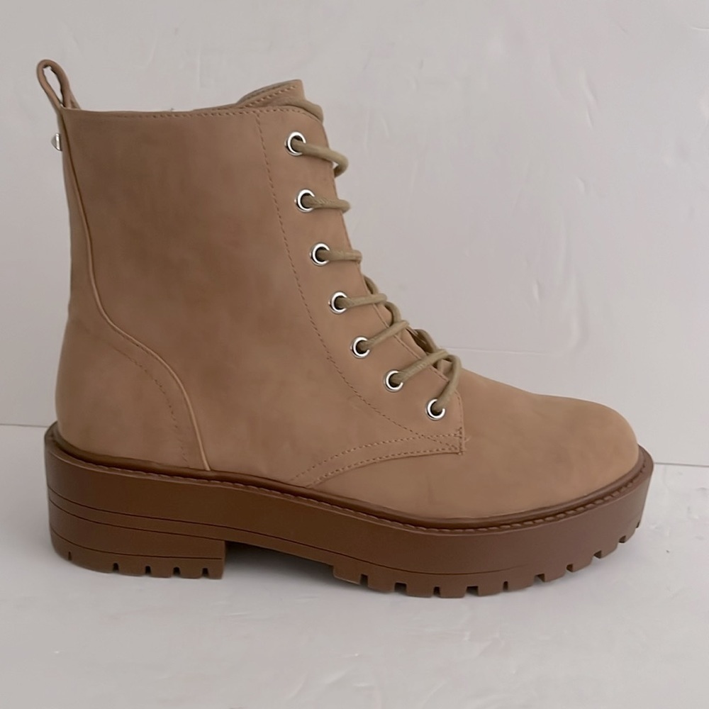 DV by Dolce Vita Shoes Women’s Lug Sole Lace Up Primm Ankle Boot Size 8.5 NEW - Picture 6 of 10
